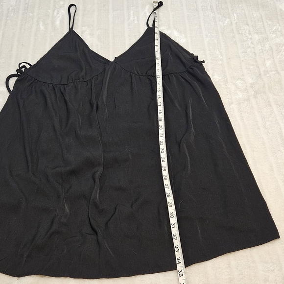 BOGO Free🦋 Divided Black Camisole Style Top - Picture 10 of 12